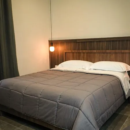 Andrea House 4* Napoli