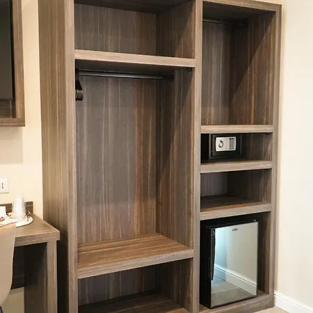 Andrea House 4* Neapel