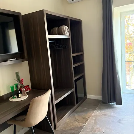 Andrea House Pensjonat Neapol